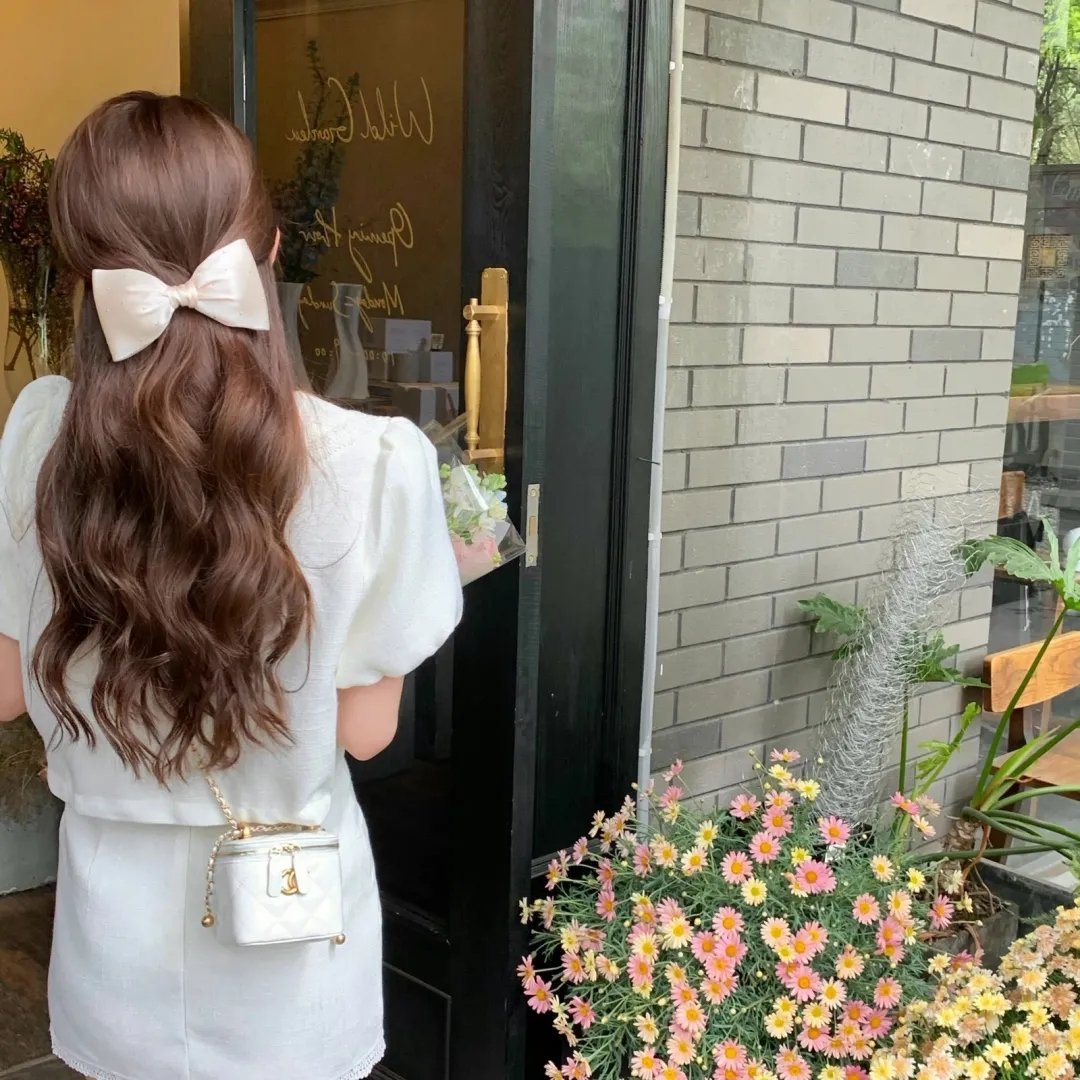 他的三个女儿